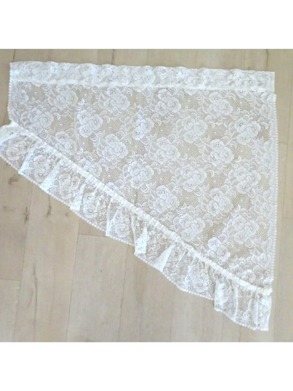 Vintage Set of 2 White Lace Curtain Panels Floral Pattern Ruffled Edges - Sheer